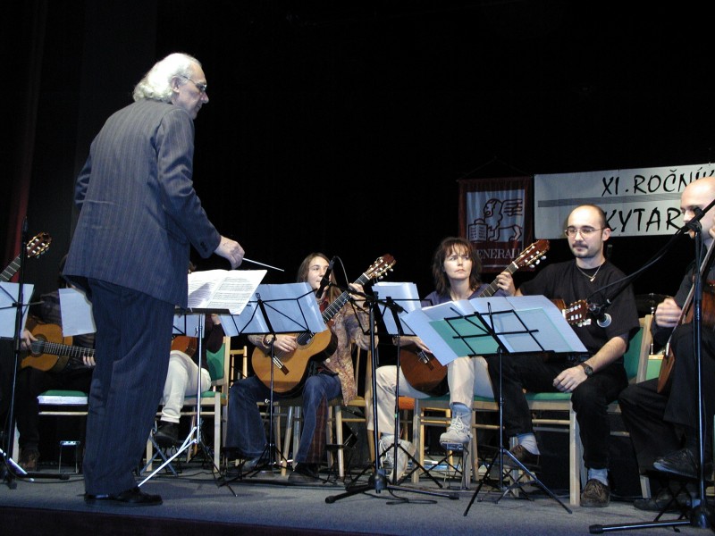 Moravia Conzort Guitar pod vedením A. Menšíka